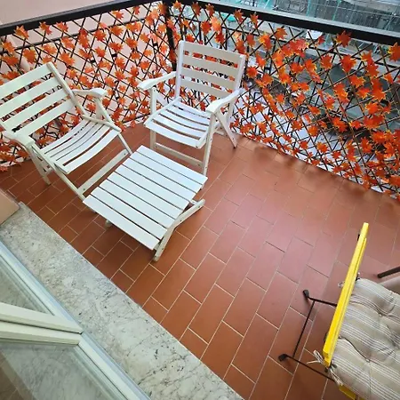Amelia, Liguria Apartment